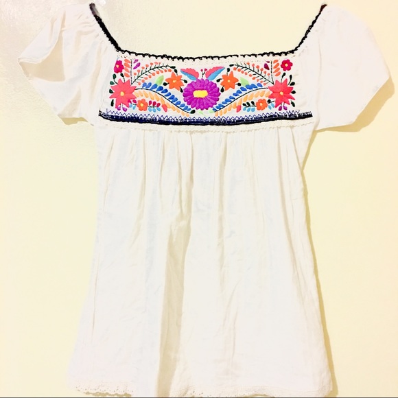 Mexican Embroidered Blouse Butterfly Sleeve BoHo - Picture 1 of 3